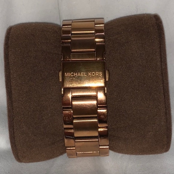 Michael Kors Watch Rose Gold - Picture 3 of 5